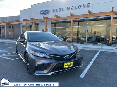 2022 Toyota Camry Hybrid XSE