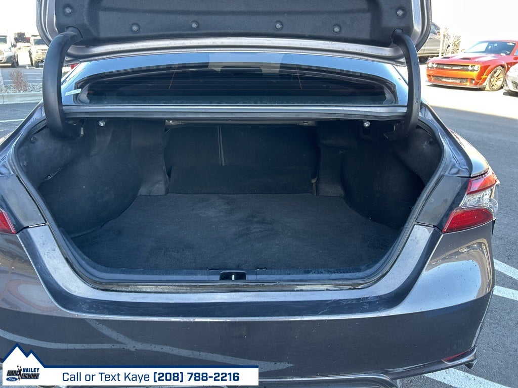 2022 Toyota Camry Hybrid XSE