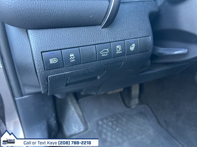 2022 Toyota Camry Hybrid XSE