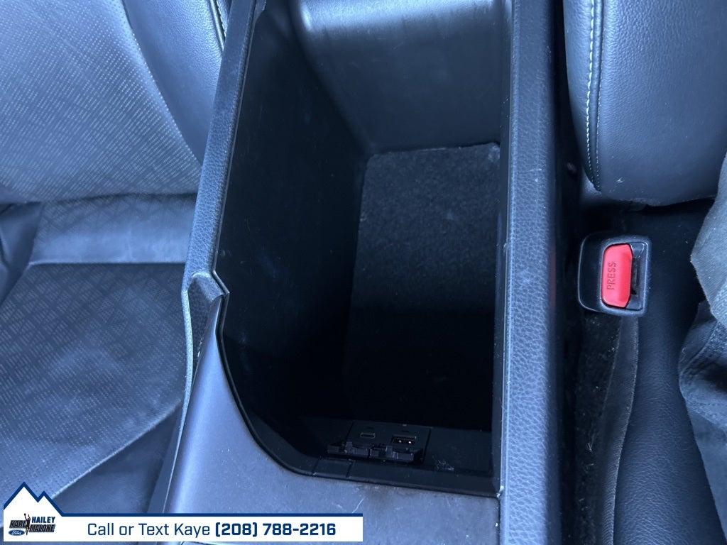 2022 Toyota Camry Hybrid XSE