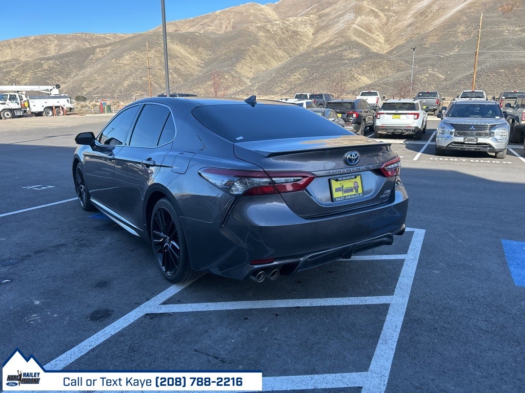 2022 Toyota Camry Hybrid XSE