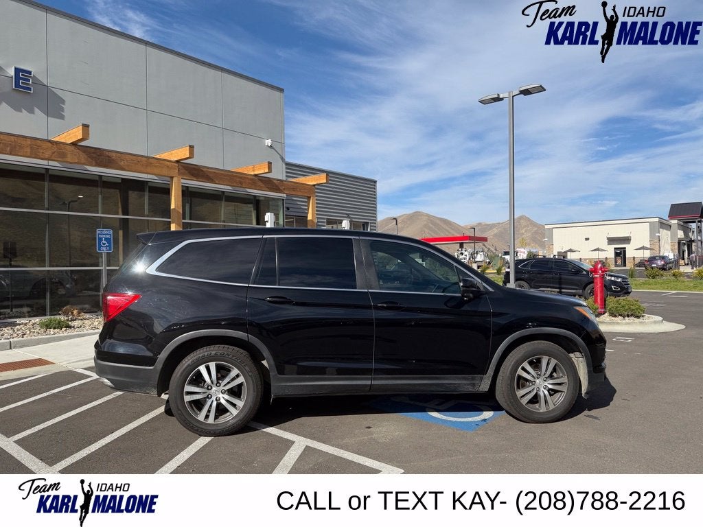 2017 Honda Pilot EX-L w/Rear Entertainment System