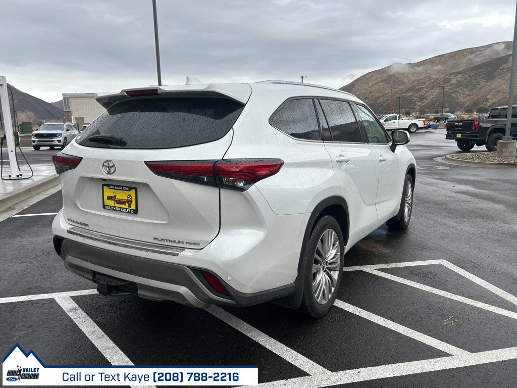 2023 Toyota Highlander Platinum
