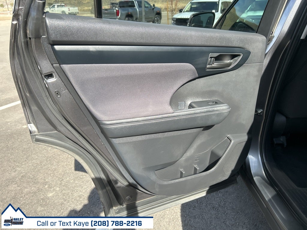 2024 Toyota Highlander Base