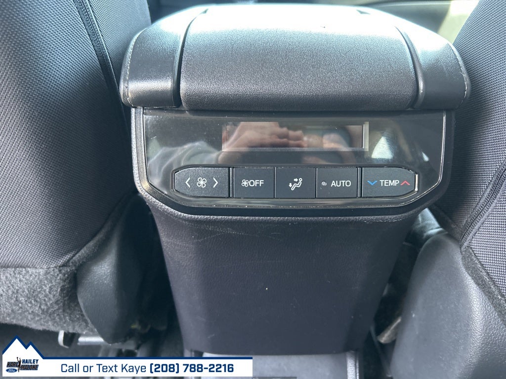 2024 Toyota Highlander Base