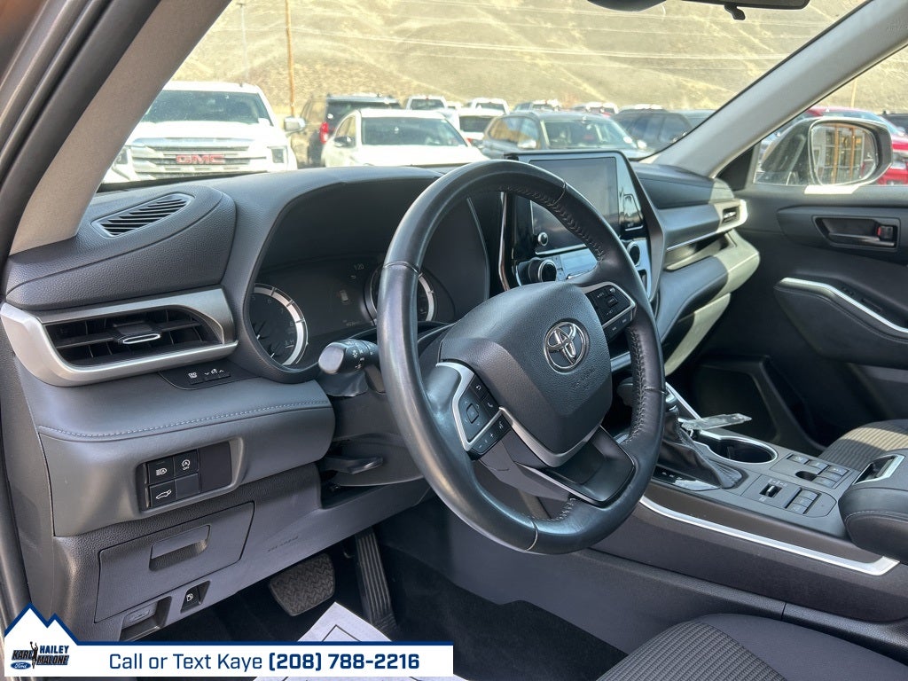 2024 Toyota Highlander Base