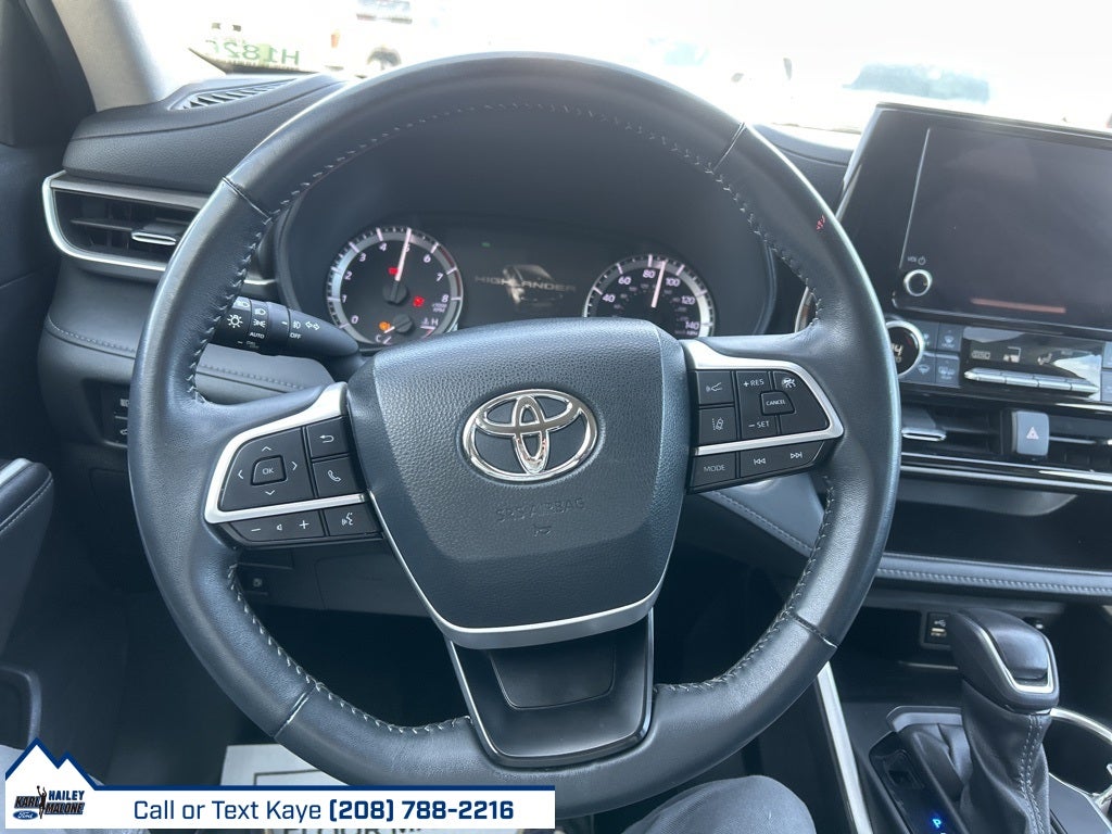 2024 Toyota Highlander Base