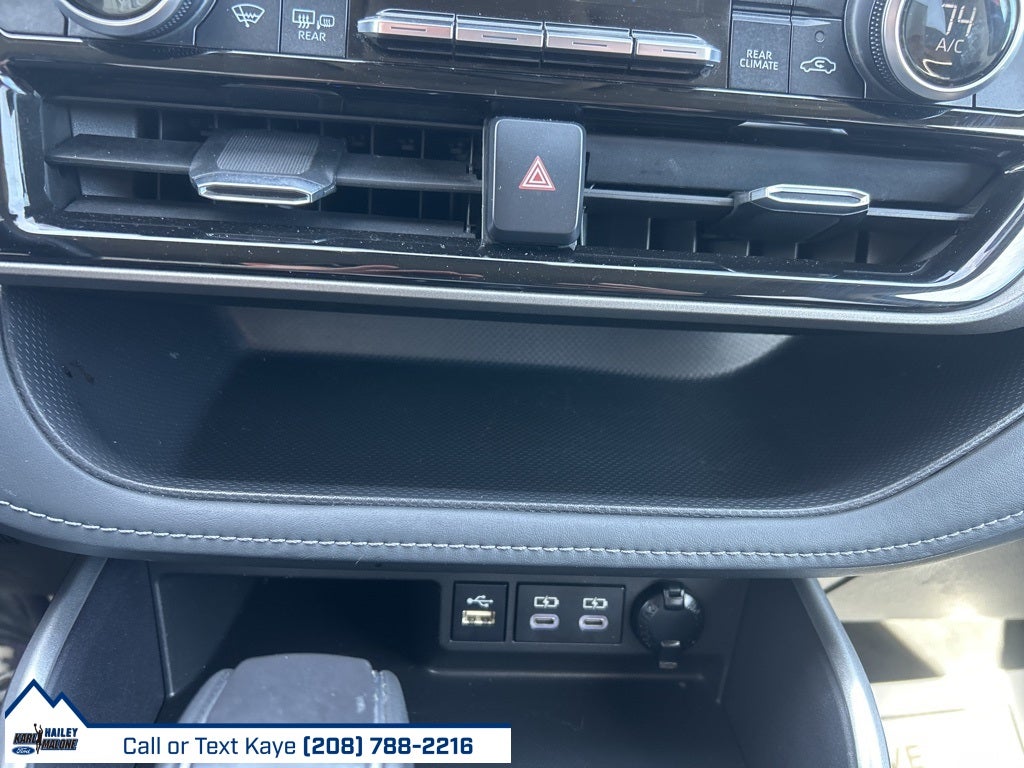 2024 Toyota Highlander Base