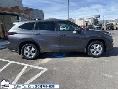 2024 Toyota Highlander Base