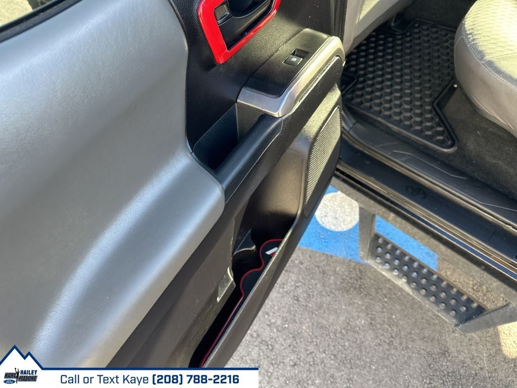 2020 Toyota Tacoma V6