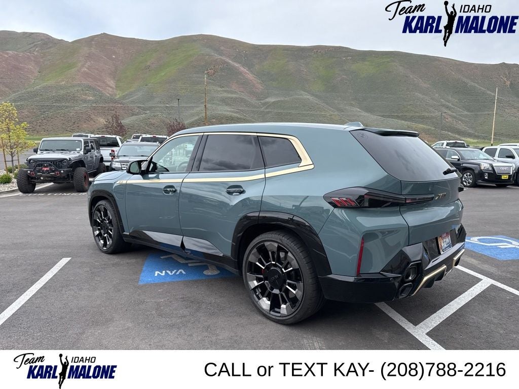 2023 BMW XM Base
