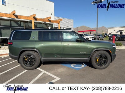 2023 Rivian R1S Adventure