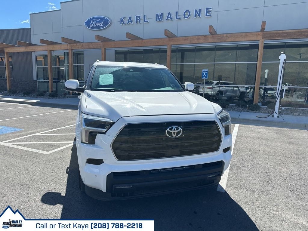 2025 Toyota Sequoia Base