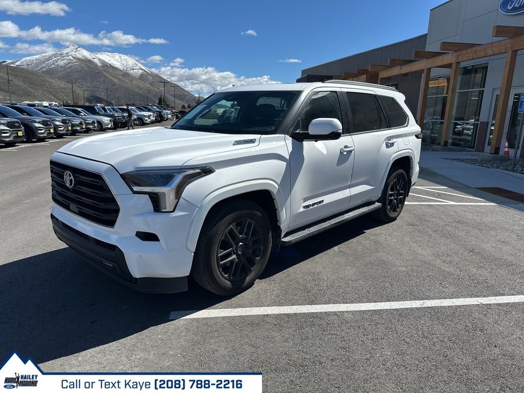 2025 Toyota Sequoia Base