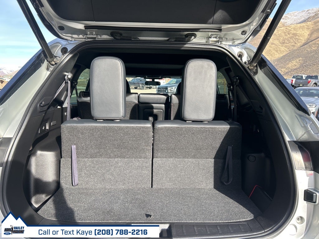 2022 Mitsubishi Outlander Base