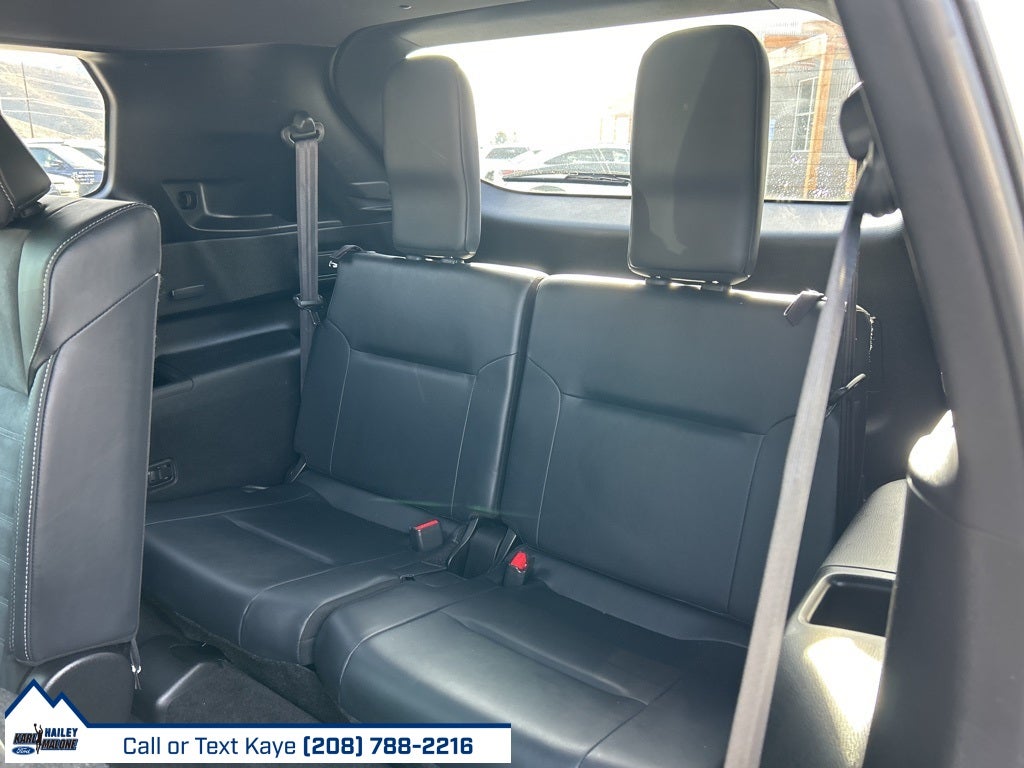 2022 Mitsubishi Outlander Base