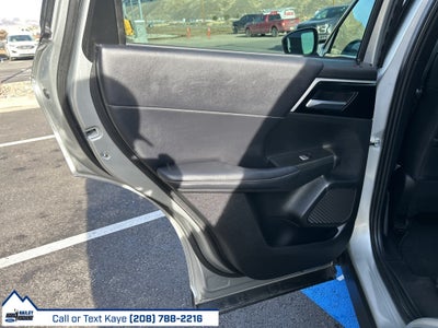 2022 Mitsubishi Outlander Base