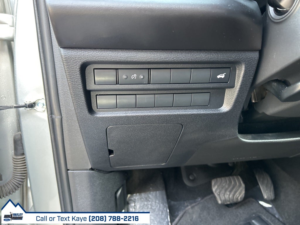 2022 Mitsubishi Outlander Base