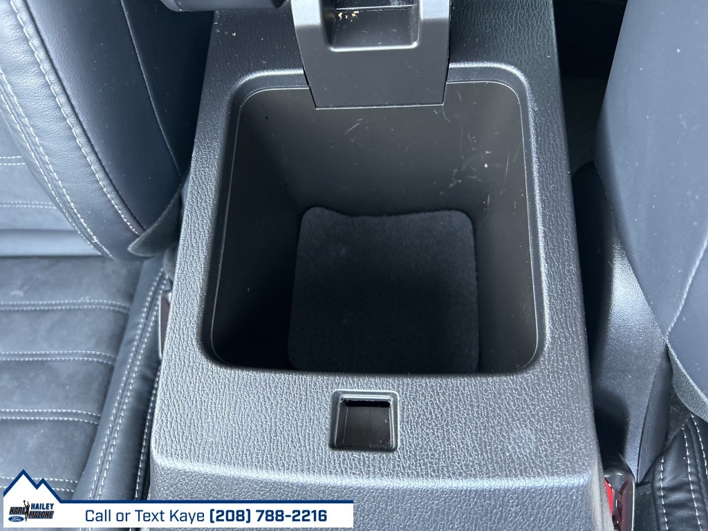 2022 Mitsubishi Outlander Base