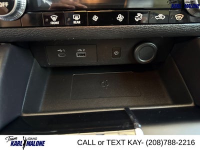 2025 Mitsubishi Outlander PHEV Base