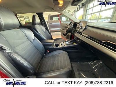 2025 Mitsubishi Outlander PHEV Base