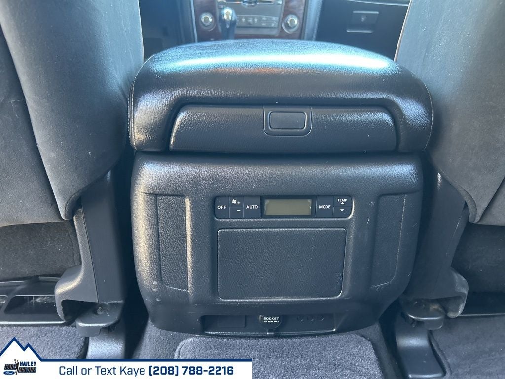 2017 Nissan Armada SV