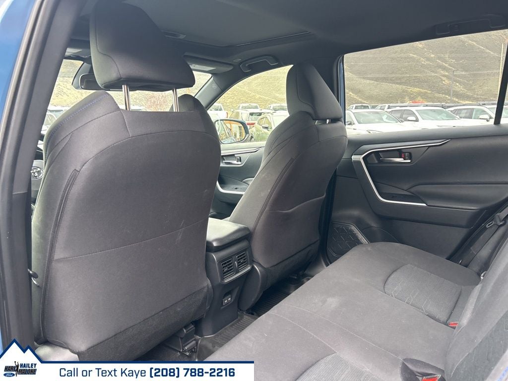 2023 Toyota RAV4 Hybrid SE