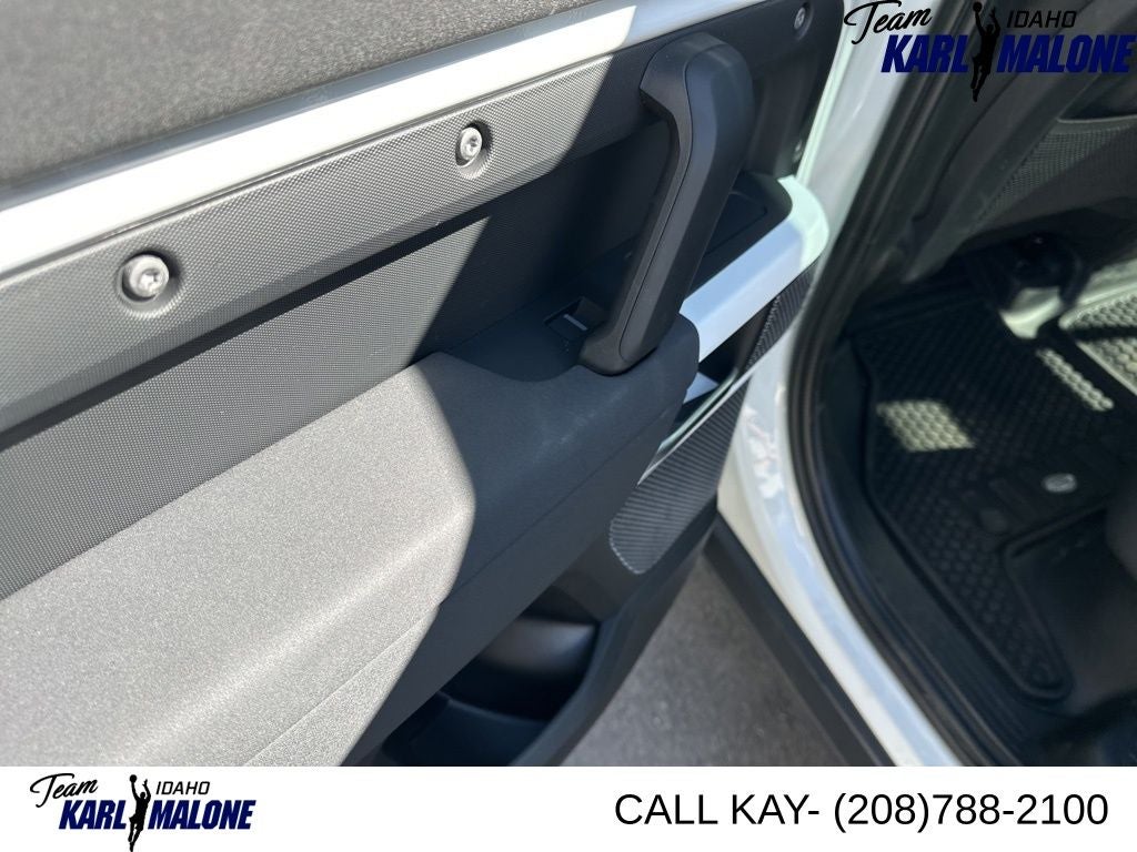 2023 Land Rover Defender 110 S