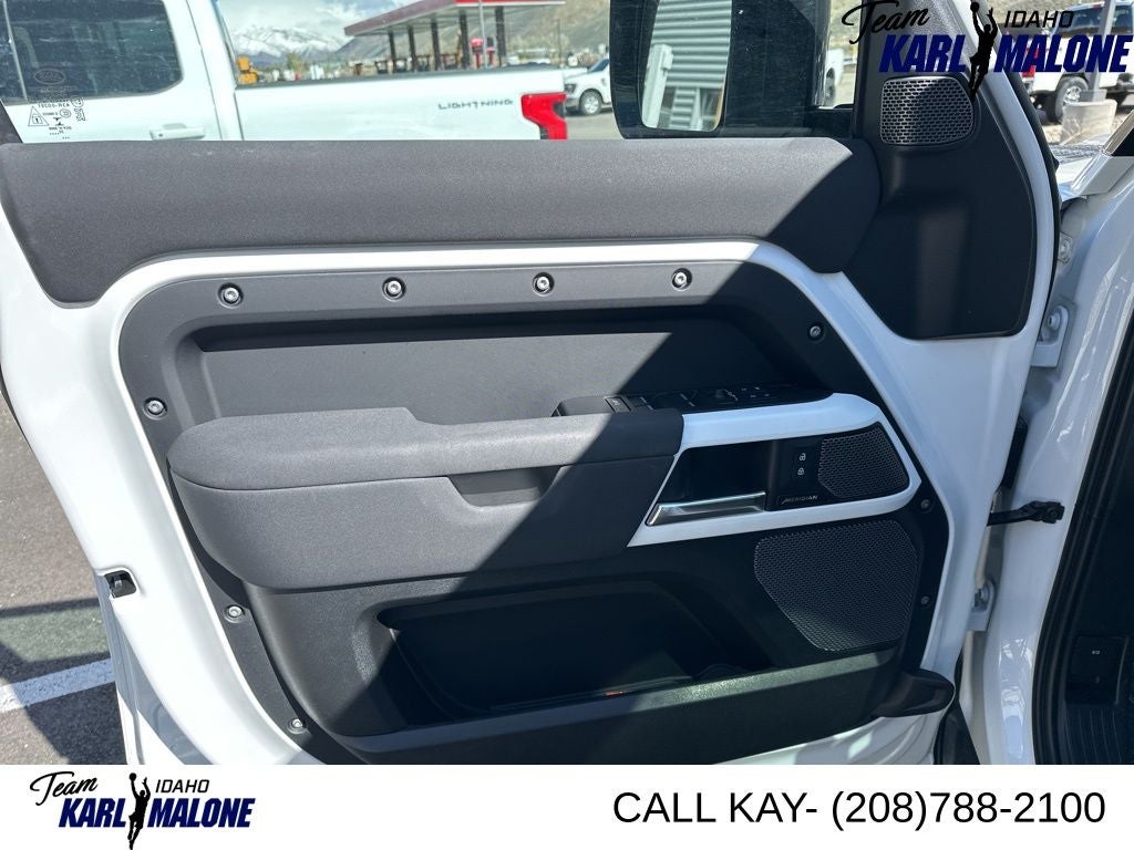 2023 Land Rover Defender 110 S