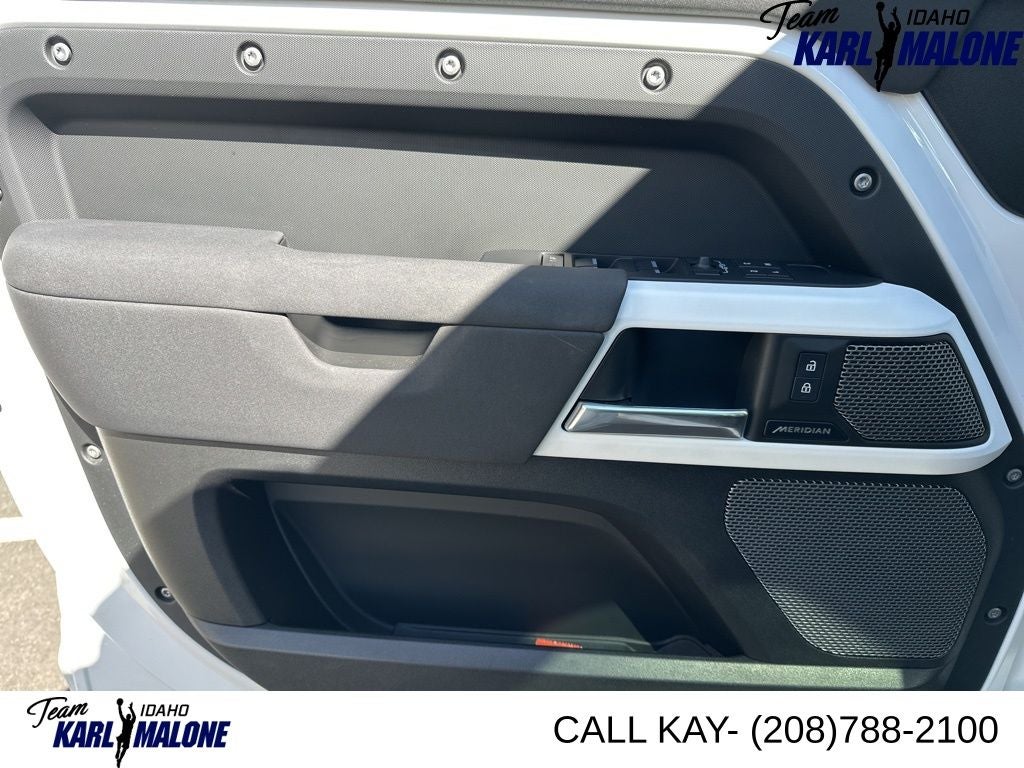 2023 Land Rover Defender 110 S