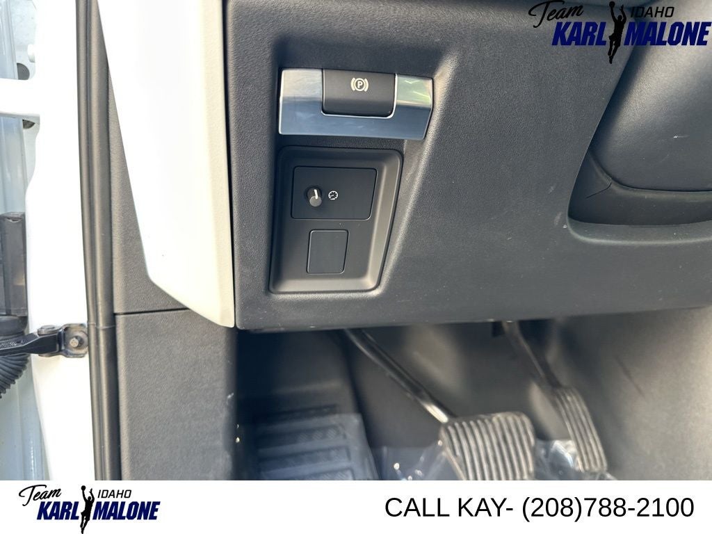 2023 Land Rover Defender 110 S