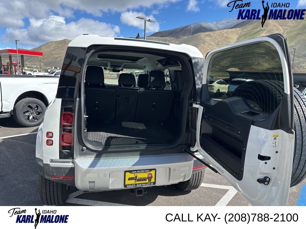 2023 Land Rover Defender 110 S