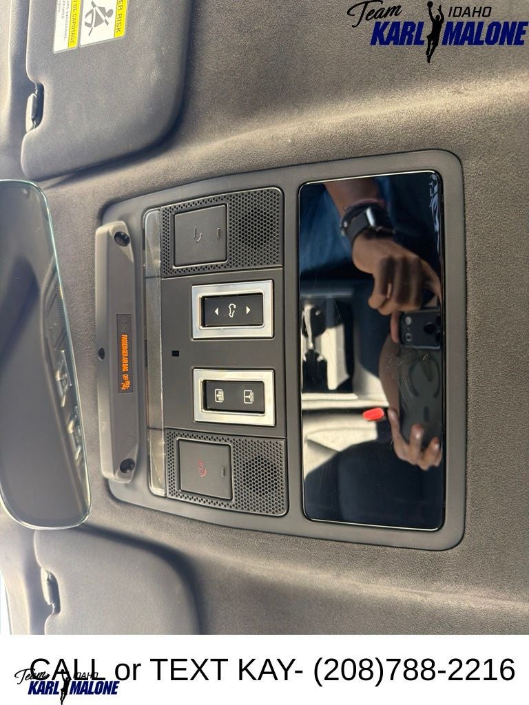 2025 Land Rover Defender 110 Sedona Red
