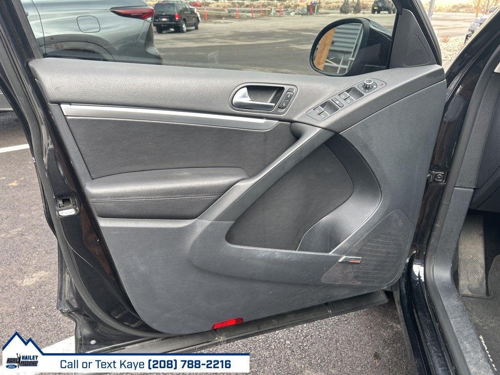 2012 Volkswagen Tiguan 4Motion