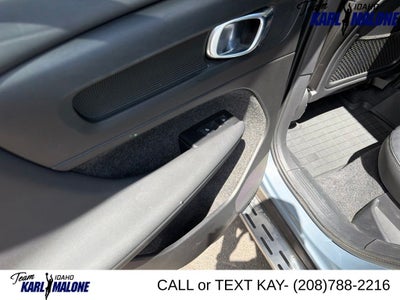 2022 Volvo XC40 T5 Inscription
