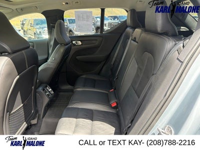 2022 Volvo XC40 T5 Inscription