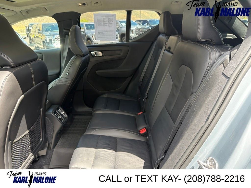 2022 Volvo XC40 T5 Inscription