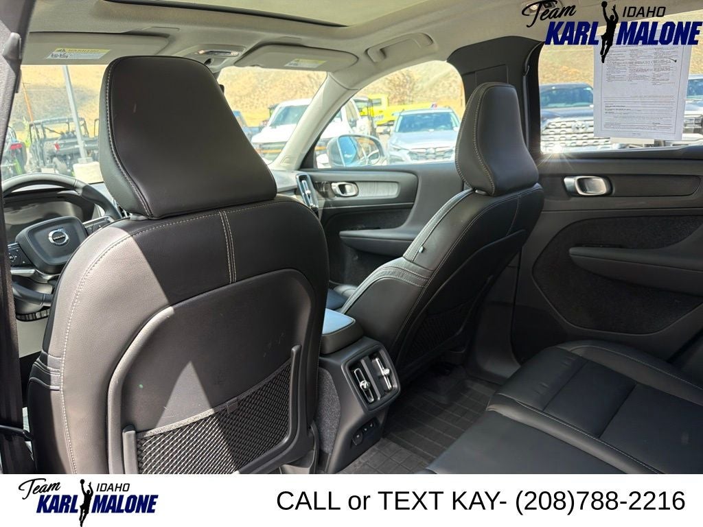 2022 Volvo XC40 T5 Inscription