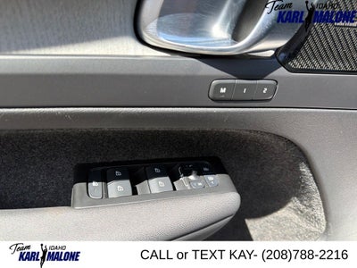 2022 Volvo XC40 T5 Inscription