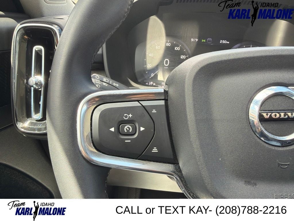 2022 Volvo XC40 T5 Inscription