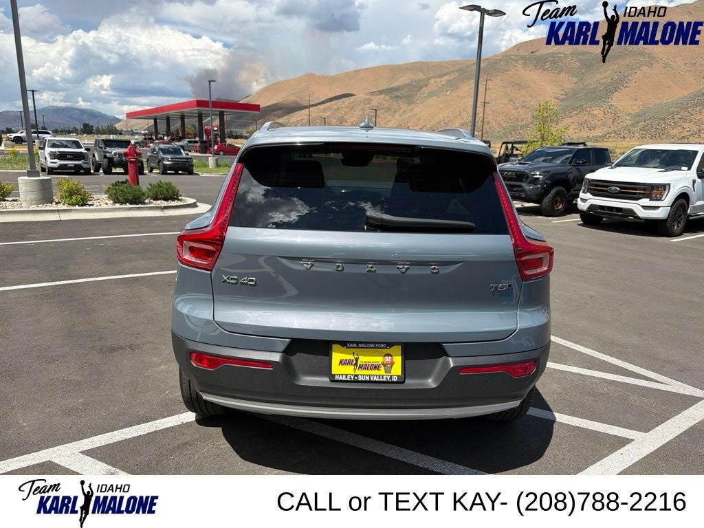 2022 Volvo XC40 T5 Inscription
