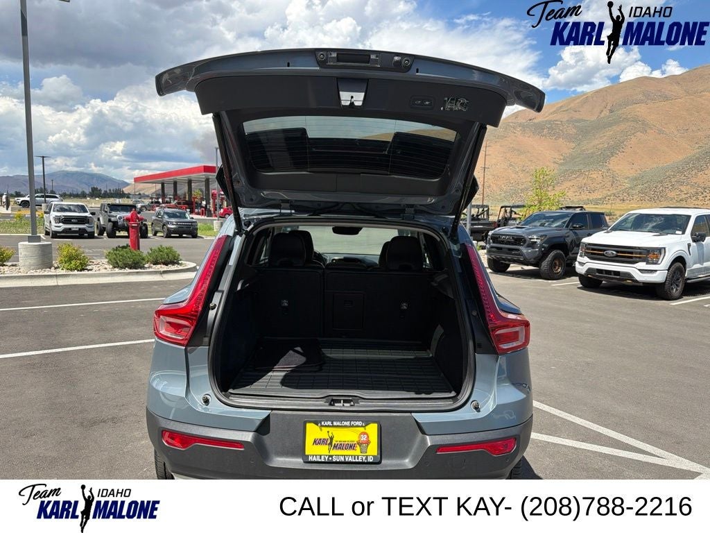 2022 Volvo XC40 T5 Inscription
