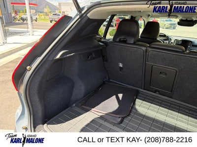 2022 Volvo XC40 T5 Inscription