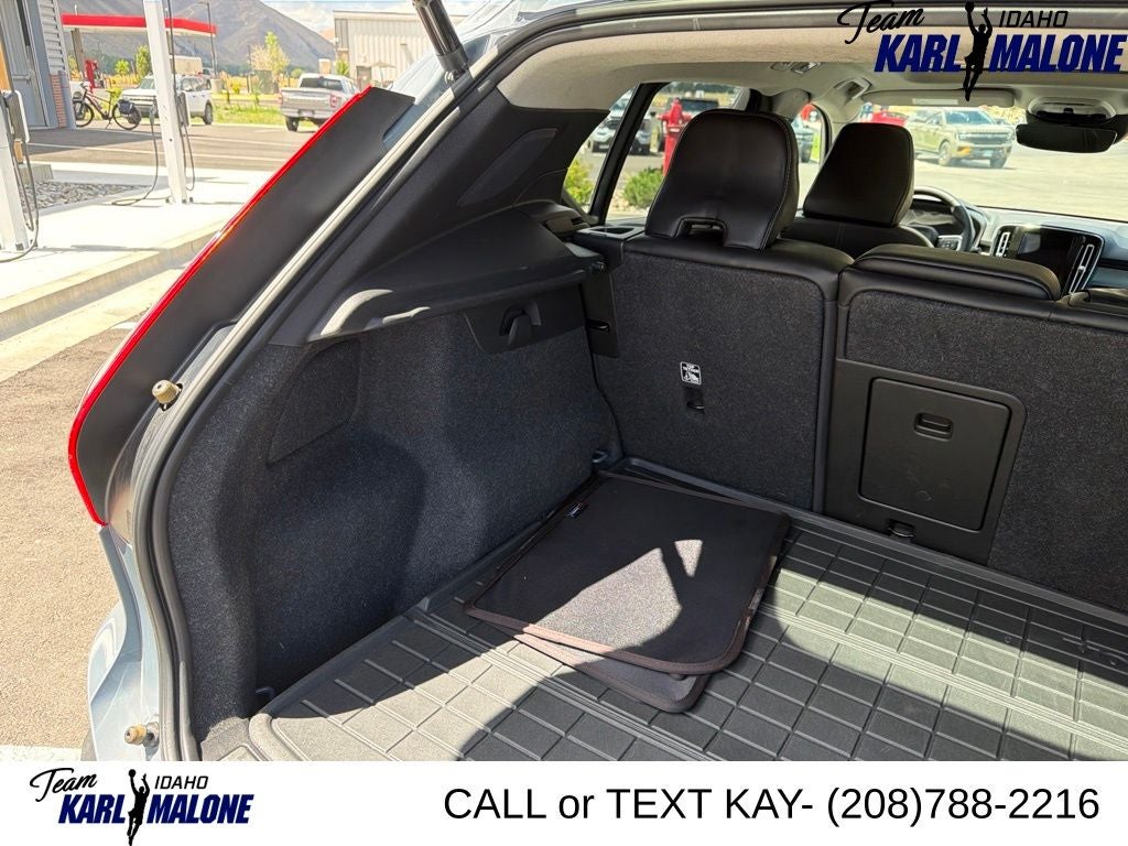 2022 Volvo XC40 T5 Inscription