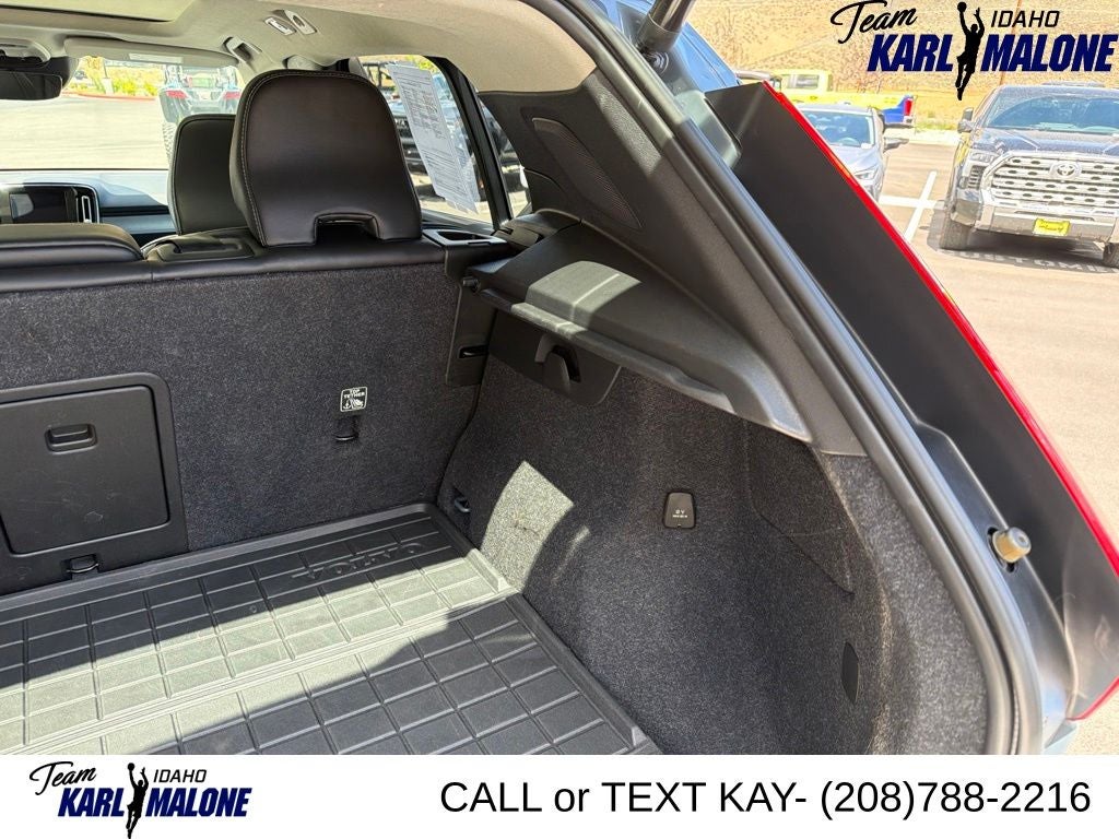 2022 Volvo XC40 T5 Inscription