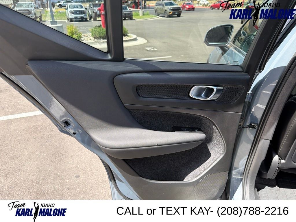 2022 Volvo XC40 T5 Inscription