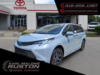 2026 Toyota Sienna Woodland Edition 7 Passenger