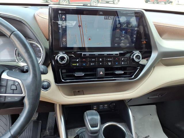 2022 Toyota Highlander Platinum