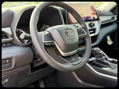 2026 Toyota Highlander XLE