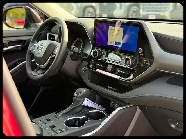 2026 Toyota Highlander XLE